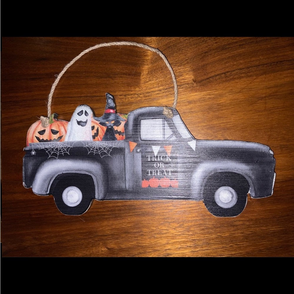 Halloween Truck wood wall plaque / sign / hanging